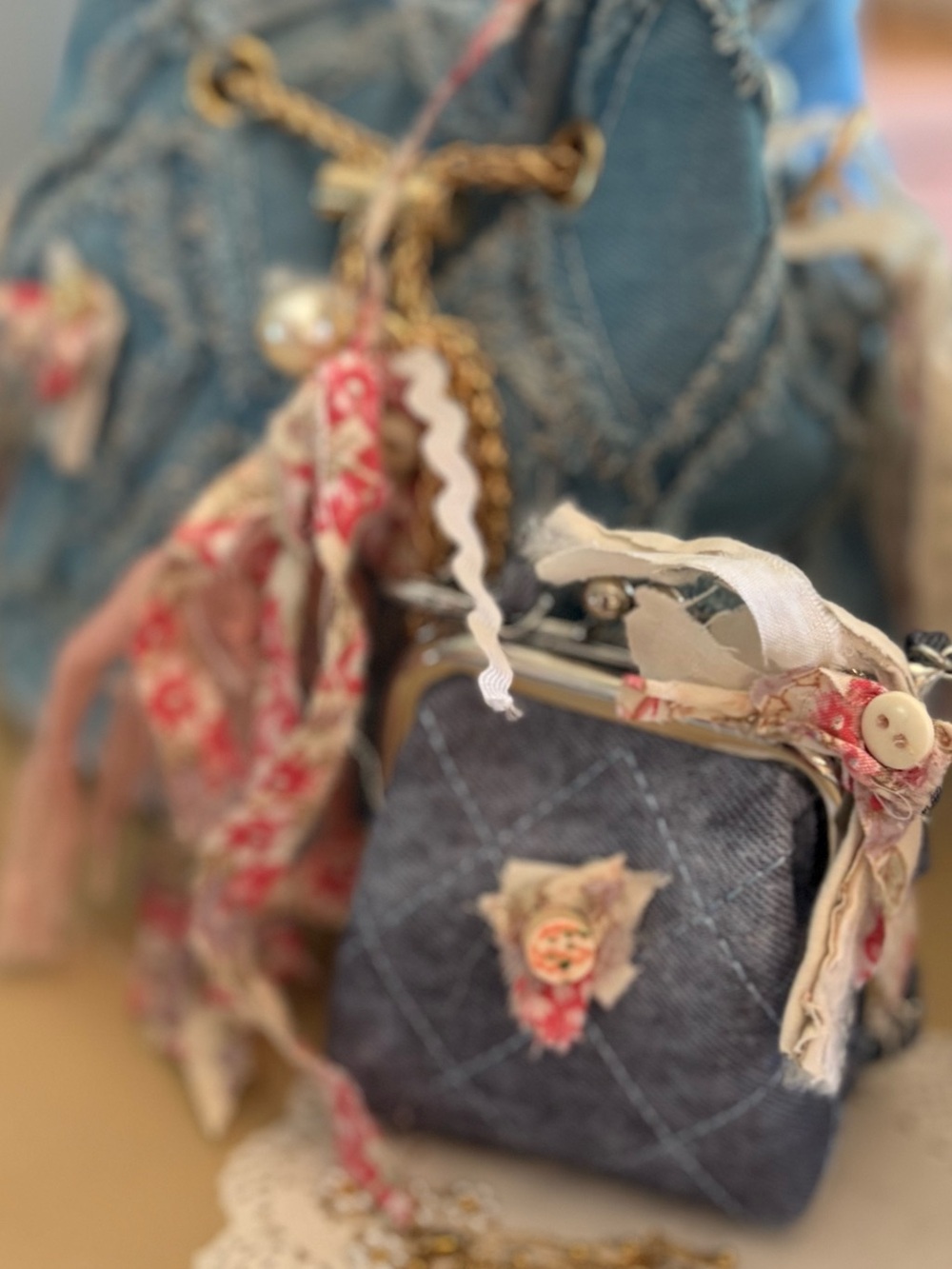 Denim and quilted purse with coordinating coin purse.  Up cycled bag. - Picture 7 of 14